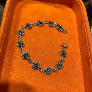 Sterling silver rose bracelet 7 inch length